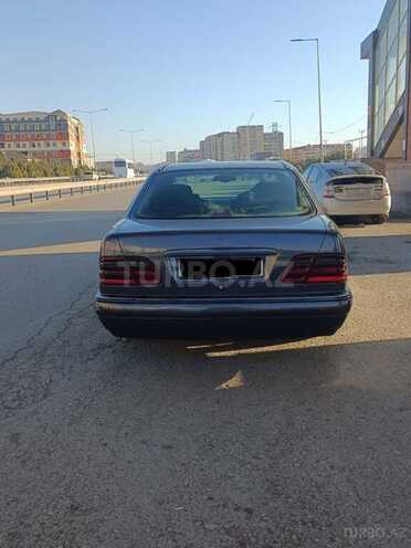 Mercedes E 220 1996, 304,209 km - 2.2 l - Bakı