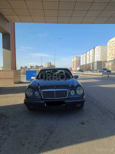 Mercedes E 220 1996, 304,209 km - 2.2 l - Bakı