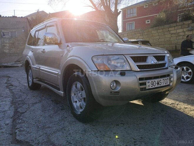Mitsubishi Pajero 2004, 258,000 km - 3.0 l - Bakı