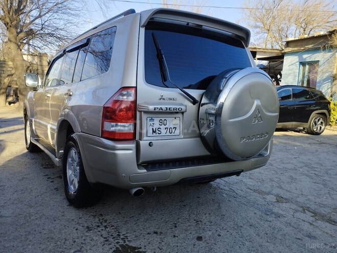 Mitsubishi Pajero 2004, 258,000 km - 3.0 l - Bakı
