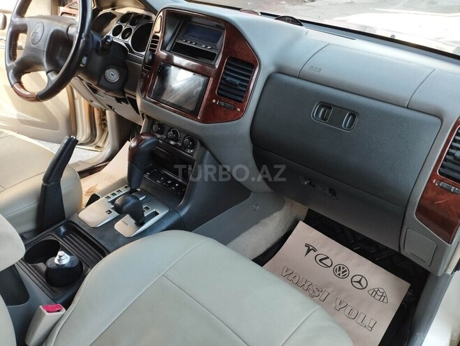 Mitsubishi Pajero 2004, 258,000 km - 3.0 l - Bakı