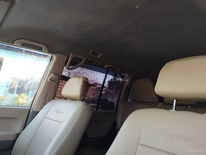 Mitsubishi Pajero 2004, 258,000 km - 3.0 l - Bakı