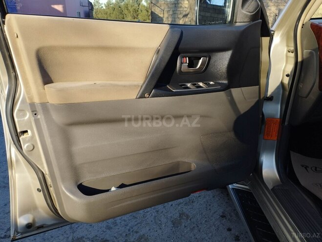 Mitsubishi Pajero 2004, 258,000 km - 3.0 l - Bakı
