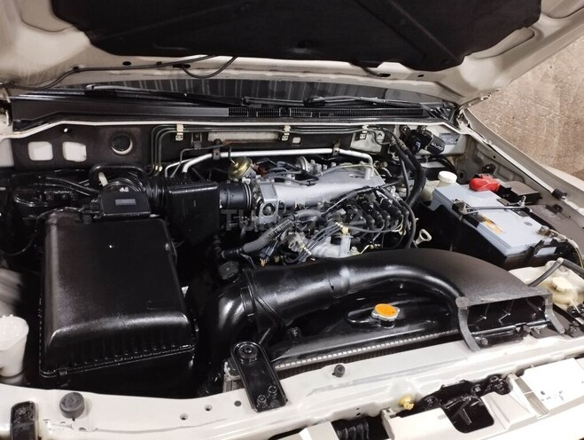 Mitsubishi Pajero 2004, 258,000 km - 3.0 l - Bakı