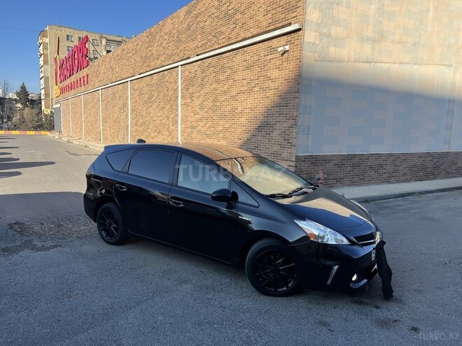 Toyota Prius V 2011, 173,000 km - 1.8 л - Bakı