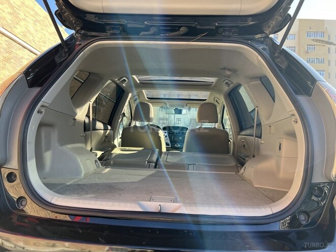 Toyota Prius V 2011, 173,000 km - 1.8 л - Bakı