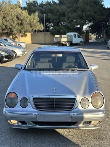 Mercedes E 220 2000, 400,000 km - 2.2 l - Bakı