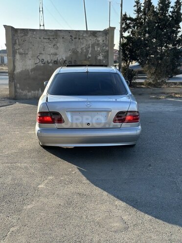Mercedes E 220 2000, 400,000 km - 2.2 l - Bakı