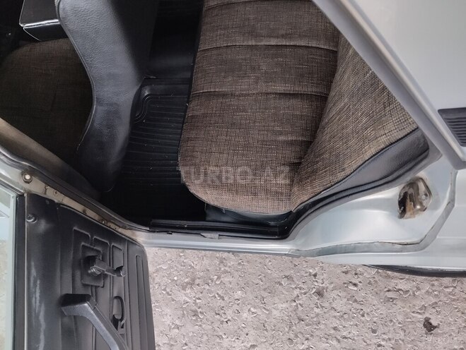 LADA (VAZ) 2107 2002, 45,839 km - 1.5 l - Ucar