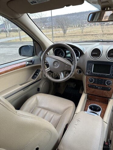 Mercedes ML 350 2007, 197,200 km - 3.5 l - Qusar