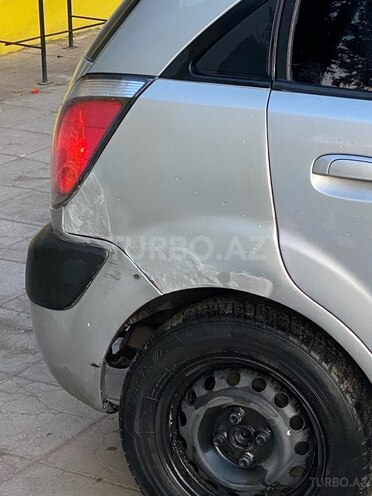Kia Rio 2005, 300,000 km - 1.4 l - Sumqayıt