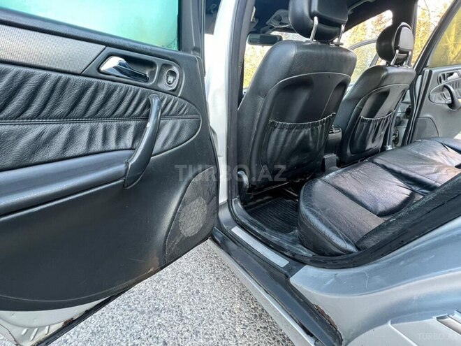 Mercedes C 220 2000, 356,000 km - 2.2 л - Sumqayıt
