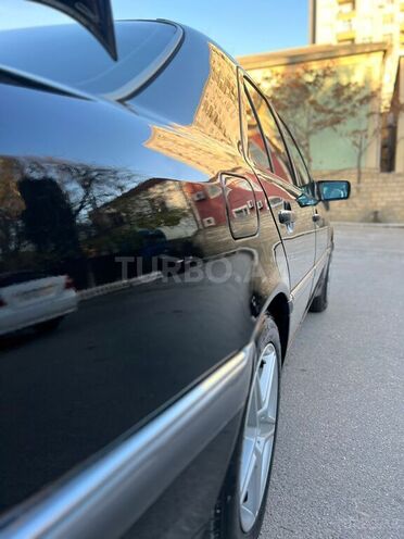 Mercedes C 230 1997, 254,000 km - 2.3 l - Bakı