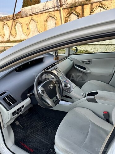 Toyota Prius 2015, 224,000 km - 1.8 l - Zaqatala