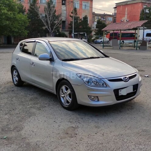 Hyundai i30 2007, 210,000 km - 1.6 л - Şabran