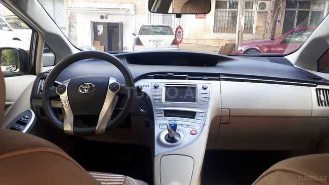 Toyota Prius 2014, 94,400 km - 1.8 l - Bakı