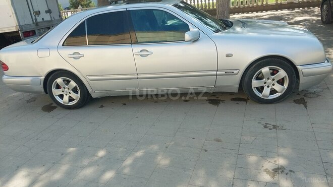 Mercedes E 230 1996, 477,777 km - 2.3 л - Bakı