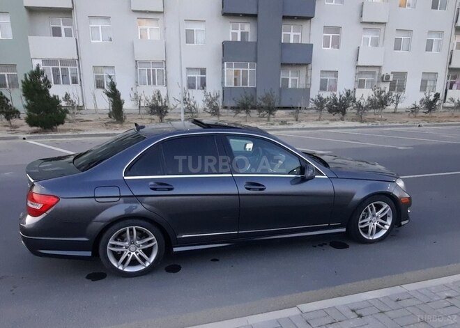 Mercedes C 250 2012, 137,500 km - 1.8 л - Sumqayıt