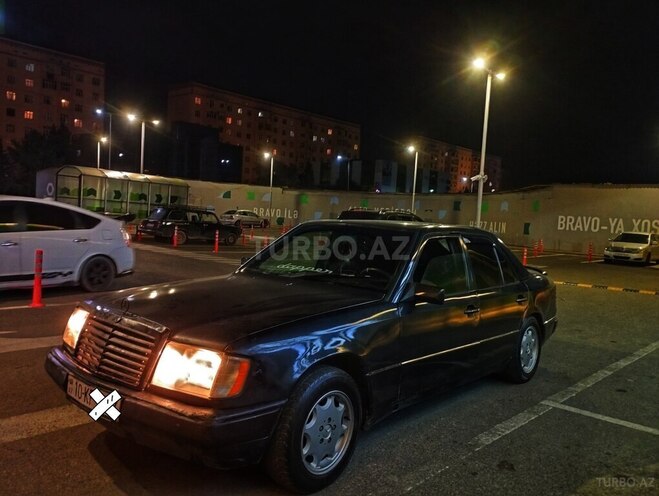 Mercedes E 260 1990, 250,000 km - 2.6 l - Sumqayıt