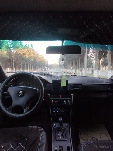 Mercedes E 260 1990, 250,000 km - 2.6 l - Sumqayıt