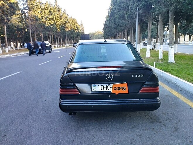 Mercedes E 260 1990, 250,000 km - 2.6 l - Sumqayıt
