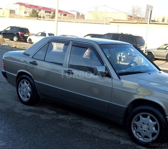 Mercedes 190 1988, 200,000 km - 2.3 l - Sumqayıt