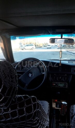 Mercedes 190 1988, 200,000 km - 2.3 l - Sumqayıt