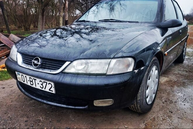 Opel Vectra 1998, 220,000 km - 2.0 л - Şirvan