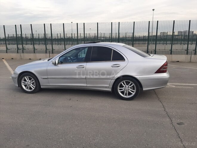 Mercedes C 220 2001, 180,000 km - 2.2 л - Bakı