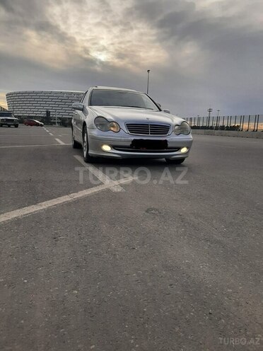 Mercedes C 220 2001, 180,000 km - 2.2 л - Bakı