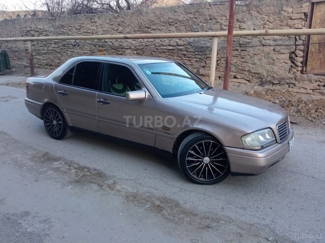 Mercedes C 220 1995, 211,255 km - 2.2 л - Bakı
