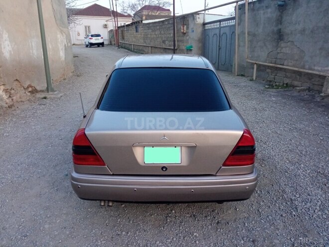 Mercedes C 220 1995, 211,255 km - 2.2 л - Bakı