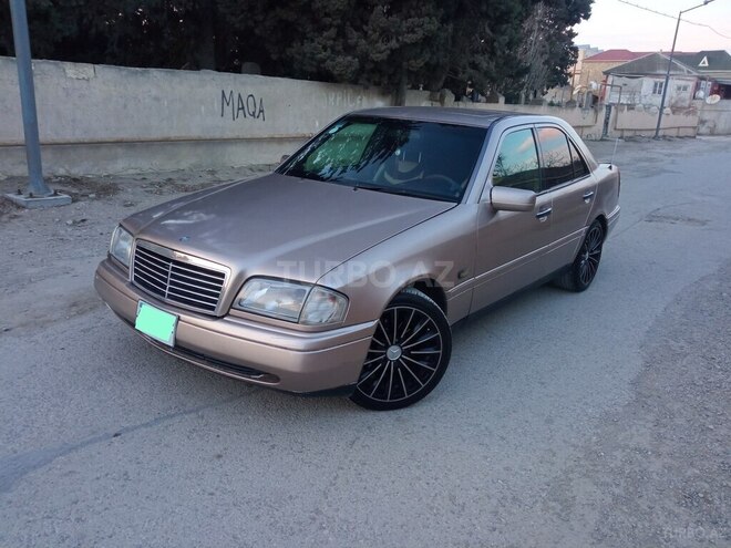 Mercedes C 220 1995, 211,255 km - 2.2 л - Bakı