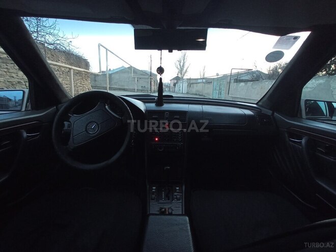 Mercedes C 220 1995, 211,255 km - 2.2 л - Bakı