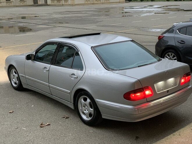 Mercedes E 320 2001, 96,781 km - 3.2 l - Bakı