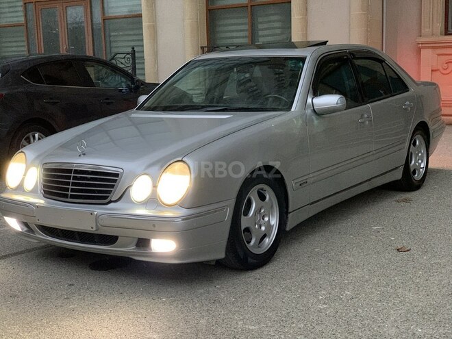 Mercedes E 320 2001, 96,781 km - 3.2 l - Bakı