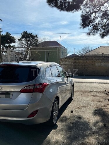 Hyundai i30 2013, 215,100 km - 1.6 l - Bakı