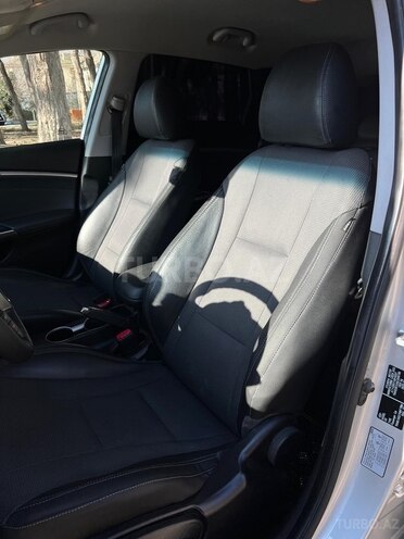 Hyundai i30 2013, 215,100 km - 1.6 l - Bakı