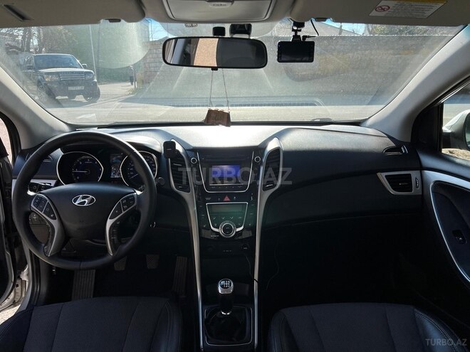 Hyundai i30 2013, 215,100 km - 1.6 l - Bakı
