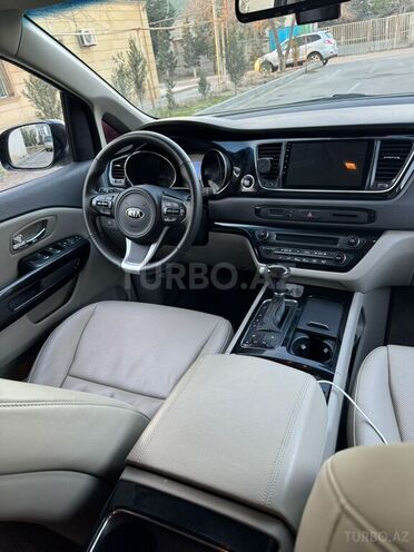 Kia Carnival 2015, 192,000 km - 2.2 l - Bakı