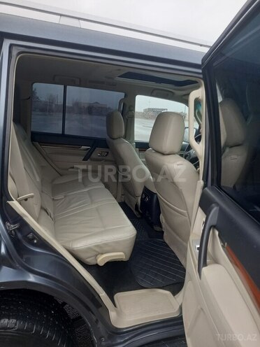 Mitsubishi Pajero 2007, 215,000 km - 3.0 l - Bakı