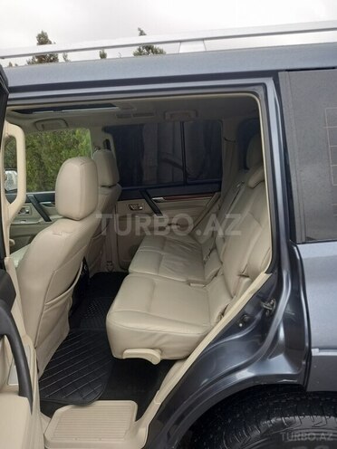 Mitsubishi Pajero 2007, 215,000 km - 3.0 l - Bakı