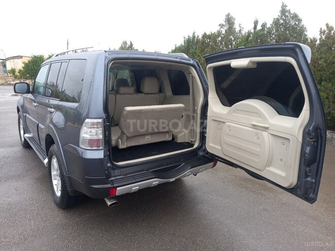 Mitsubishi Pajero 2007, 215,000 km - 3.0 l - Bakı