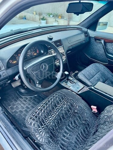 Mercedes C 250 1995, 265,365 km - 2.5 l - Şirvan