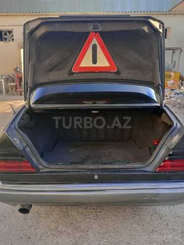Mercedes E 200 1993, 389,000 km - 2.0 l - Bakı