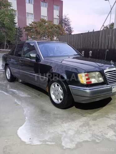Mercedes E 200 1993, 389,000 km - 2.0 l - Bakı