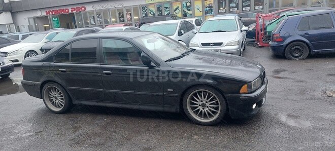 BMW 540 1999, 326,700 km - 4.4 l - Bakı