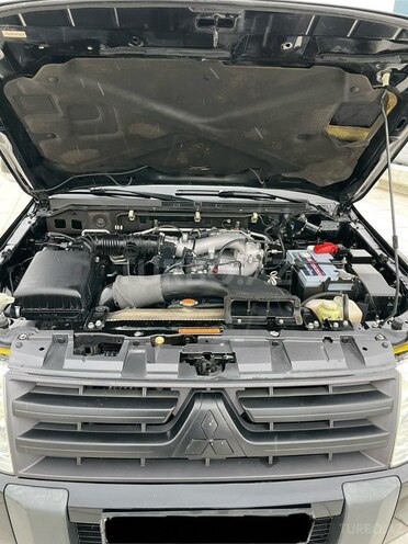 Mitsubishi Pajero 2007, 355,000 km - 3.0 l - Bakı