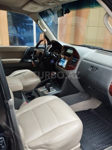 Mitsubishi Pajero 2006, 244,000 km - 3.8 л - Bakı