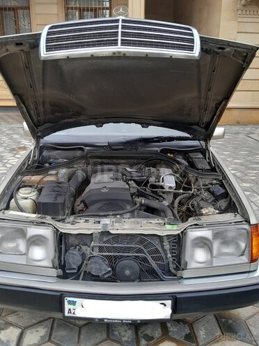 Mercedes E 200 1993, 353,425 km - 2.0 l - Şəmkir